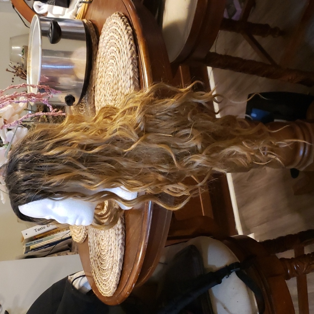 Going, Going, Gone! Lacefront! Ombre dark roots wig!